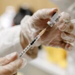 vacinacao_vacina_VLADIMIR ZIVOJINOVIC-AFP_2